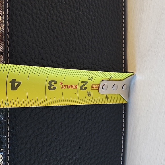 HP💫 Dooney & Bourke Handbag - Picture 11 of 13